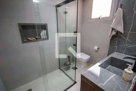 Apartamento para alugar com 100m², 3 quartos e 1 vagaBanheiro da Suíte