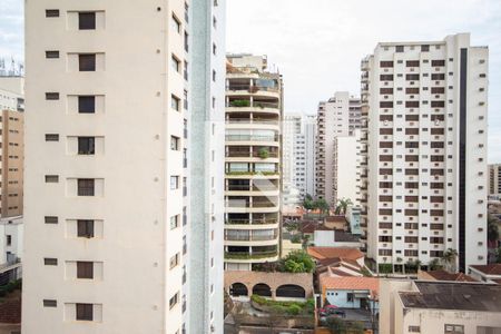 Vista da Sacada de apartamento para alugar com 3 quartos, 100m² em Centro, Ribeirão Preto