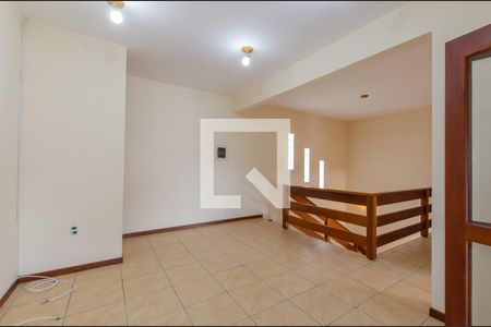 Casa para alugar com 372m², 3 quartos e 4 vagas Casa para alugar com 372m², 3 quartos e 4 vagasEscritório