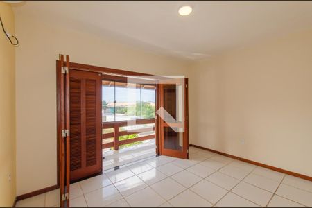 Suíte de casa para alugar com 3 quartos, 372m² em Ingleses do Rio Vermelho, Florianópolis