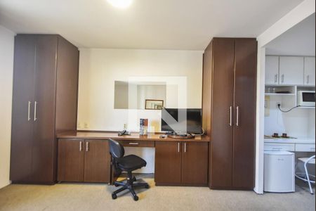 Sala  de kitnet/studio para alugar com 1 quarto, 27m² em Campo Belo, São Paulo