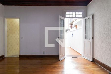 Casa para alugar com 100m², 3 quartos e 1 vaga Casa para alugar com 100m², 3 quartos e 1 vagaSala