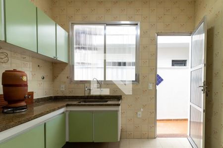 Casa para alugar com 100m², 3 quartos e 1 vaga Casa para alugar com 100m², 3 quartos e 1 vagaCozinha
