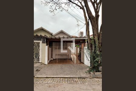 Casa para alugar com 100m², 3 quartos e 1 vaga Casa para alugar com 100m², 3 quartos e 1 vagaFachada
