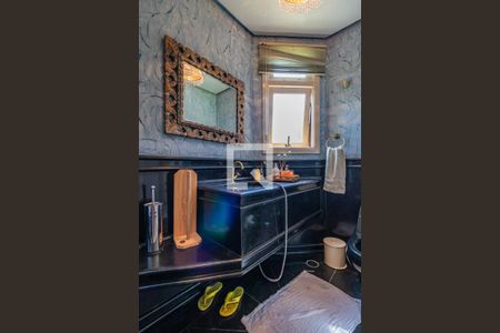 Casa de condomínio à venda com 600m², 4 quartos e 5 vagasLavabo