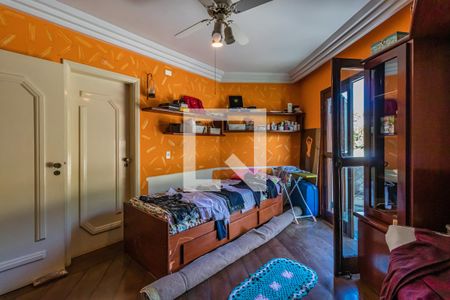 Casa de condomínio à venda com 600m², 4 quartos e 5 vagasQuarto 1