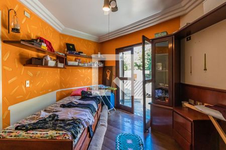 Casa de condomínio à venda com 600m², 4 quartos e 5 vagasQuarto 1