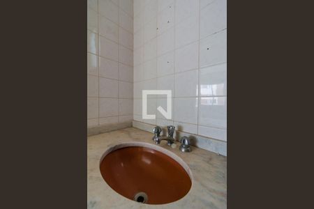 Apartamento para alugar com 53m², 2 quartos e sem vagaBanheiro