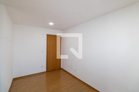 Sala de apartamento para alugar com 2 quartos, 42m² em Inhoaíba, Rio de Janeiro