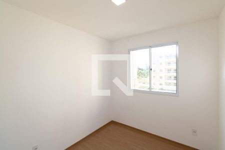 Quarto 1 de apartamento para alugar com 2 quartos, 42m² em Inhoaíba, Rio de Janeiro