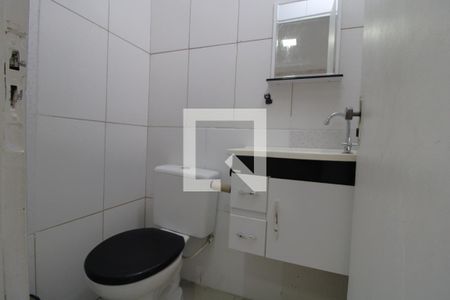 Lavabo de casa para alugar com 4 quartos, 125m² em Interlagos, São Paulo
