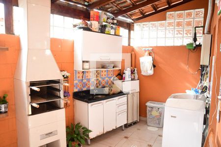 Casa de condomínio para alugar com 99m², 3 quartos e 2 vagasQuintal