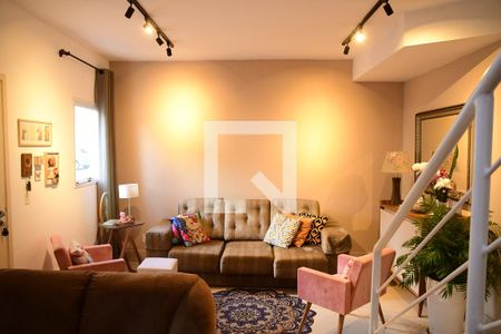 Sala de casa de condomínio para alugar com 3 quartos, 99m² em Paisagem Renoir, Cotia