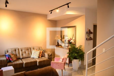 Sala de casa de condomínio para alugar com 3 quartos, 99m² em Paisagem Renoir, Cotia