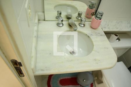 Casa de condomínio para alugar com 99m², 3 quartos e 2 vagasBanheiro