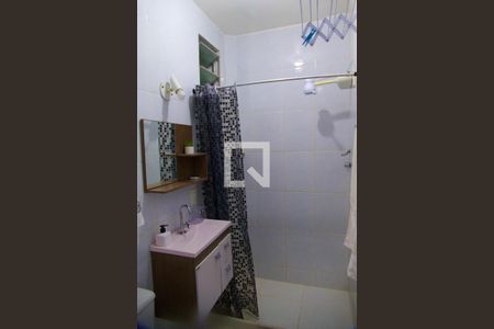 Banheiro social  de apartamento à venda com 1 quarto, 30m² em Copacabana, Rio de Janeiro