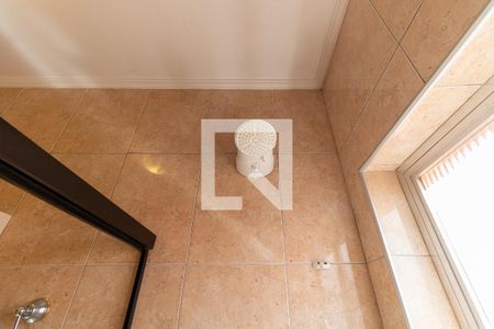 Casa para alugar com 257m², 4 quartos e 6 vagasBanheiro da Suíte 1