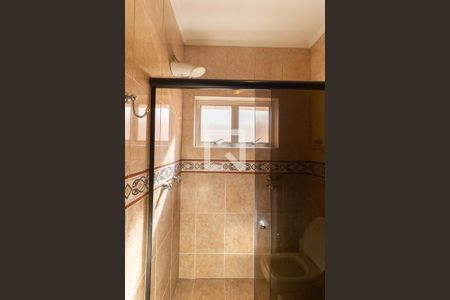 Casa para alugar com 257m², 4 quartos e 6 vagasBanheiro da Suíte 1