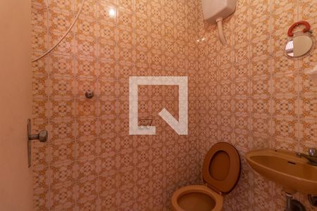 Casa para alugar com 257m², 4 quartos e 6 vagasBanheiro de Serviço