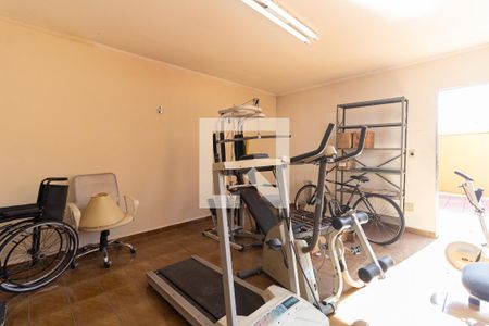 Casa para alugar com 257m², 4 quartos e 6 vagasAcademia