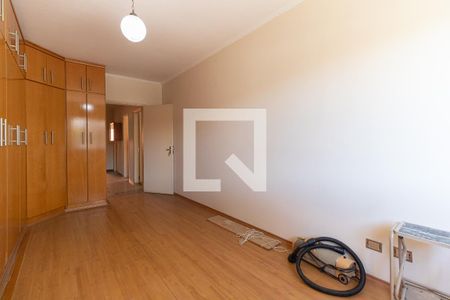 Casa para alugar com 257m², 4 quartos e 6 vagasQuarto 4