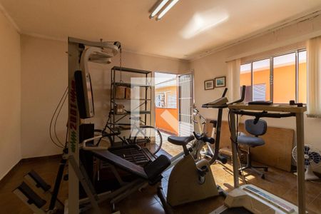 Casa para alugar com 257m², 4 quartos e 6 vagasAcademia