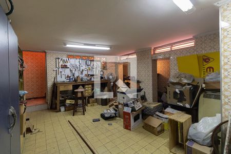 Casa para alugar com 257m², 4 quartos e 6 vagasPorão 