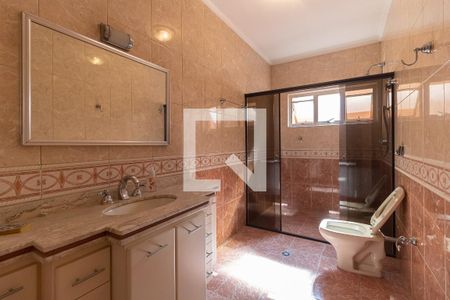 Casa para alugar com 257m², 4 quartos e 6 vagasBanheiro Social