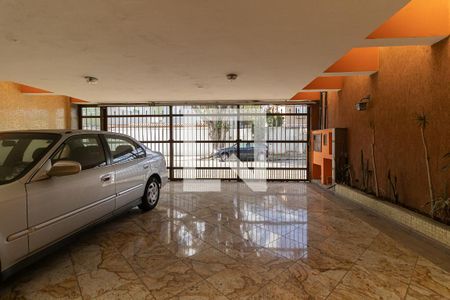Casa para alugar com 257m², 4 quartos e 6 vagasGaragem 