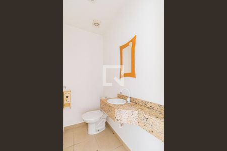 Lavabo de casa para alugar com 3 quartos, 120m² em Jardim das Vertentes, São Paulo