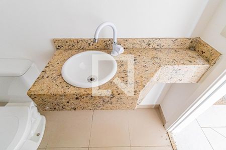 Lavabo de casa para alugar com 3 quartos, 120m² em Jardim das Vertentes, São Paulo