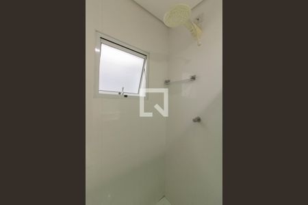 Casa à venda com 200m², 3 quartos e 4 vagasBanheiro da Suíte 2