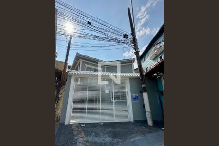 Casa à venda com 200m², 3 quartos e 4 vagasFachada