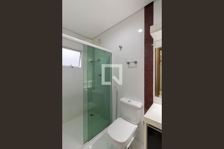 Casa à venda com 200m², 3 quartos e 4 vagasBanheiro da Suíte 2