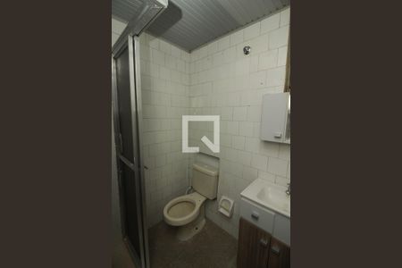 Banheiro de apartamento para alugar com 1 quarto, 48m² em Cristal, Porto Alegre