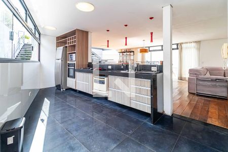 Casa para alugar com 400m², 3 quartos e 2 vagasCozinha