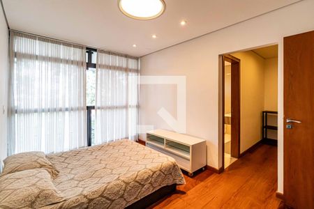 Casa para alugar com 400m², 3 quartos e 2 vagasSuíte 2