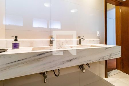 Casa para alugar com 400m², 3 quartos e 2 vagasBanheiro da Suíte 2