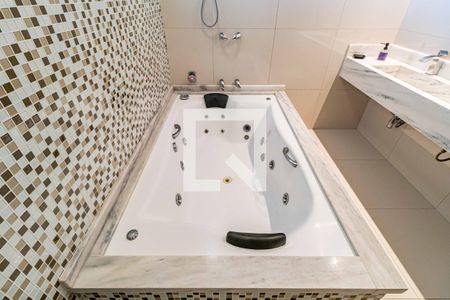 Casa para alugar com 400m², 3 quartos e 2 vagasBanheiro da Suíte 2