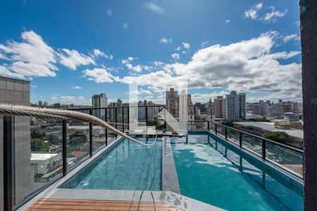 Apartamento à venda com 150m², 3 quartos e 2 vagasPiscina