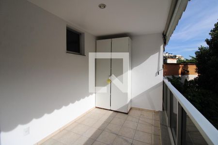 Apartamento à venda com 99m², 2 quartos e 1 vagaVaranda da Suíte 1