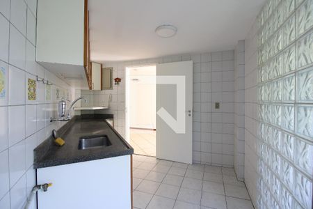 Apartamento à venda com 99m², 2 quartos e 1 vagaCozinha