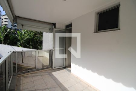 Apartamento à venda com 99m², 2 quartos e 1 vagaVaranda da Suíte 1