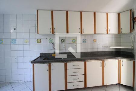 Apartamento à venda com 99m², 2 quartos e 1 vagaCozinha