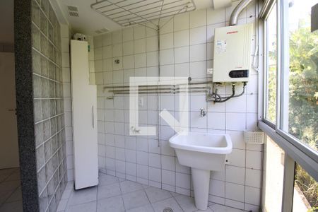 Apartamento à venda com 99m², 2 quartos e 1 vagaÁrea de Serviço