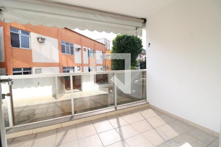 Apartamento à venda com 99m², 2 quartos e 1 vagaVaranda da Suíte 2