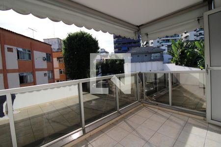 Apartamento à venda com 99m², 2 quartos e 1 vagaVaranda da Suíte 1