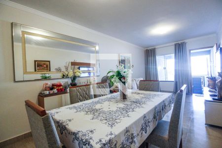 Sala de jantar de casa à venda com 3 quartos, 125m² em Vila Roque, São Paulo