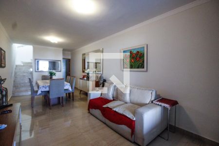 Sala de casa à venda com 3 quartos, 125m² em Vila Roque, São Paulo