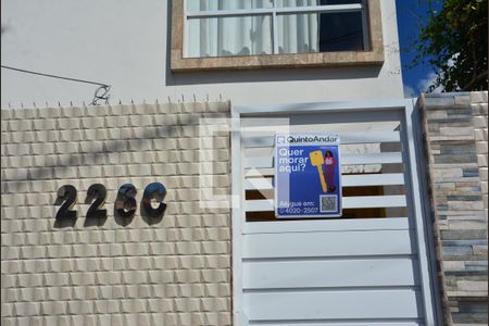 Casa para alugar com 65m², 1 quarto e 1 vagaPlaca na fachada 